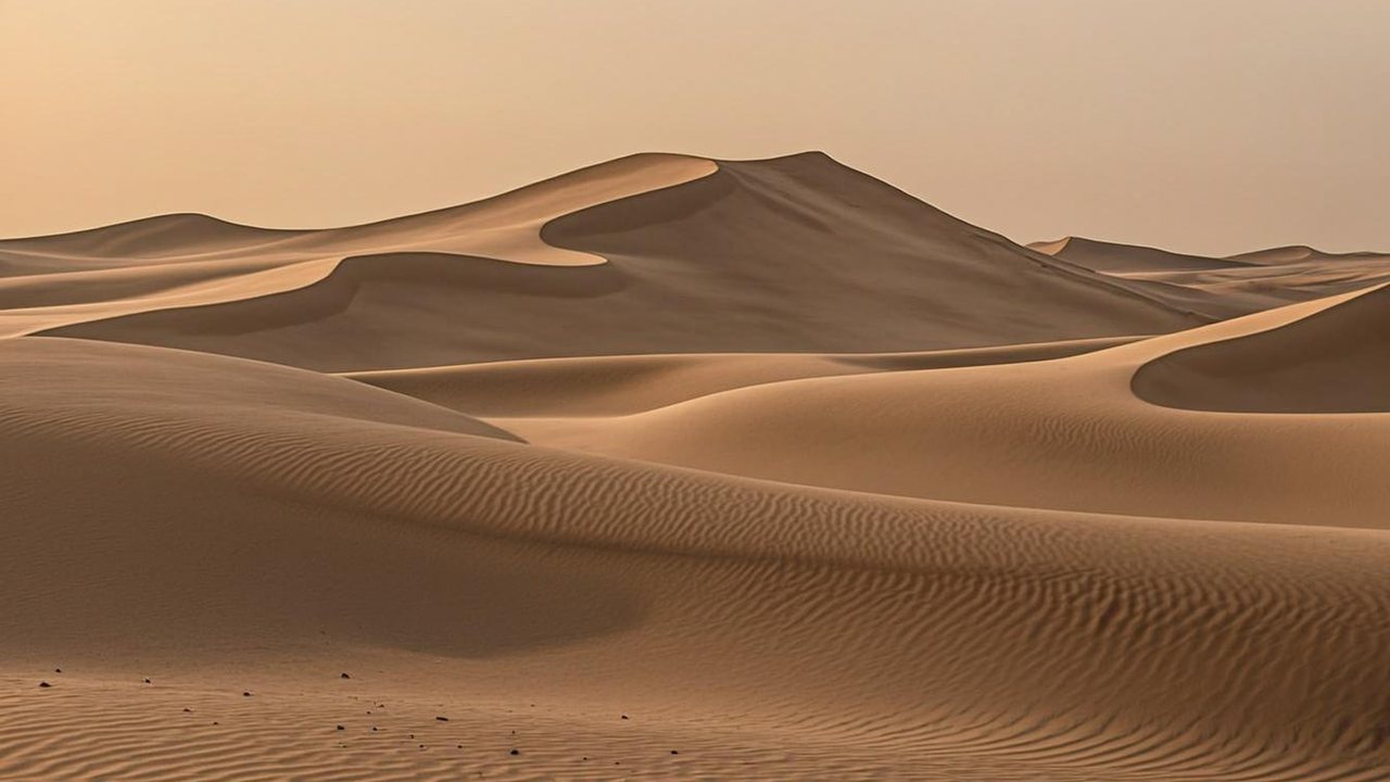 Golden Dunes — Minimal wallpaper, click to zoom